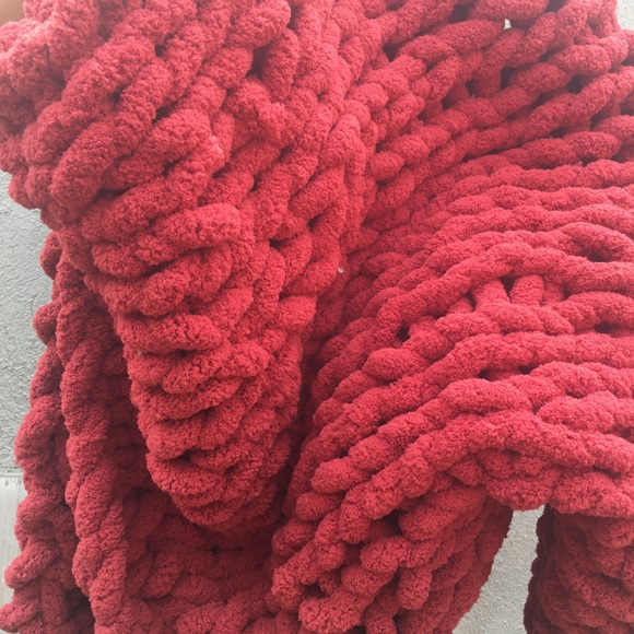Handmade chunky blanket - Picture 2 of 3
